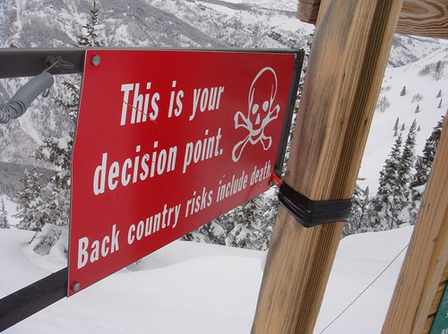 Señal de esquí bajo tu responsabilidad