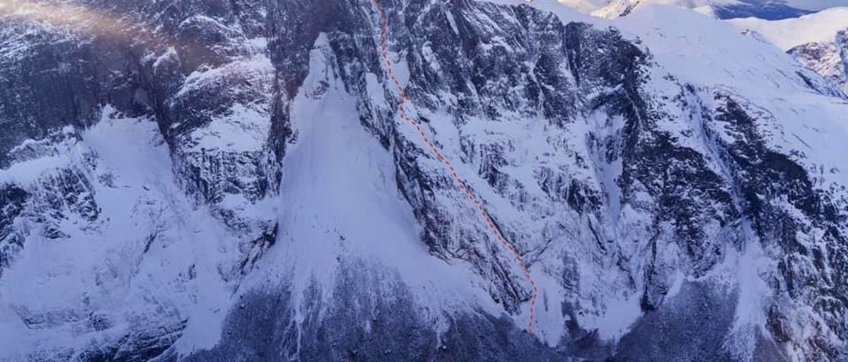 Kilian Jornet es el primer esquiador en bajar el Trollveggen