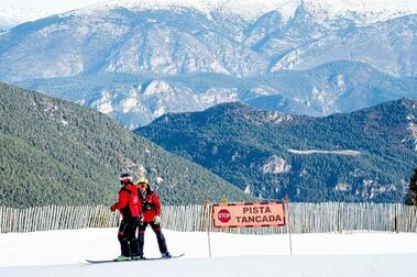 Port del Comte cierra una temporada de esquí muy complicada y "sin suerte"