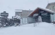 Las estaciones de esquí en Australia reciben una nevada muy inusual