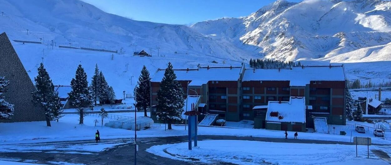 La estación de esquí de Las Leñas recibe su primera gran nevada