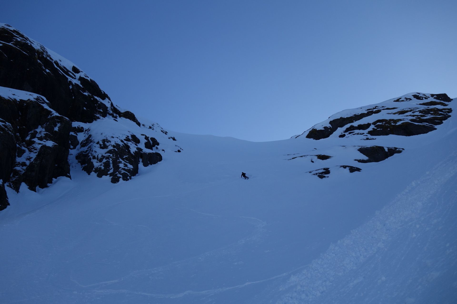 Kjell hacinedo algo diferente a la fotografía. Es de largo el que menos esquia… Foto @jormakivela