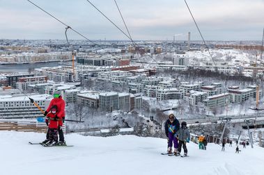 La mitad de las estaciones de esquí urbanas de Suecia plantea cerrar este invierno