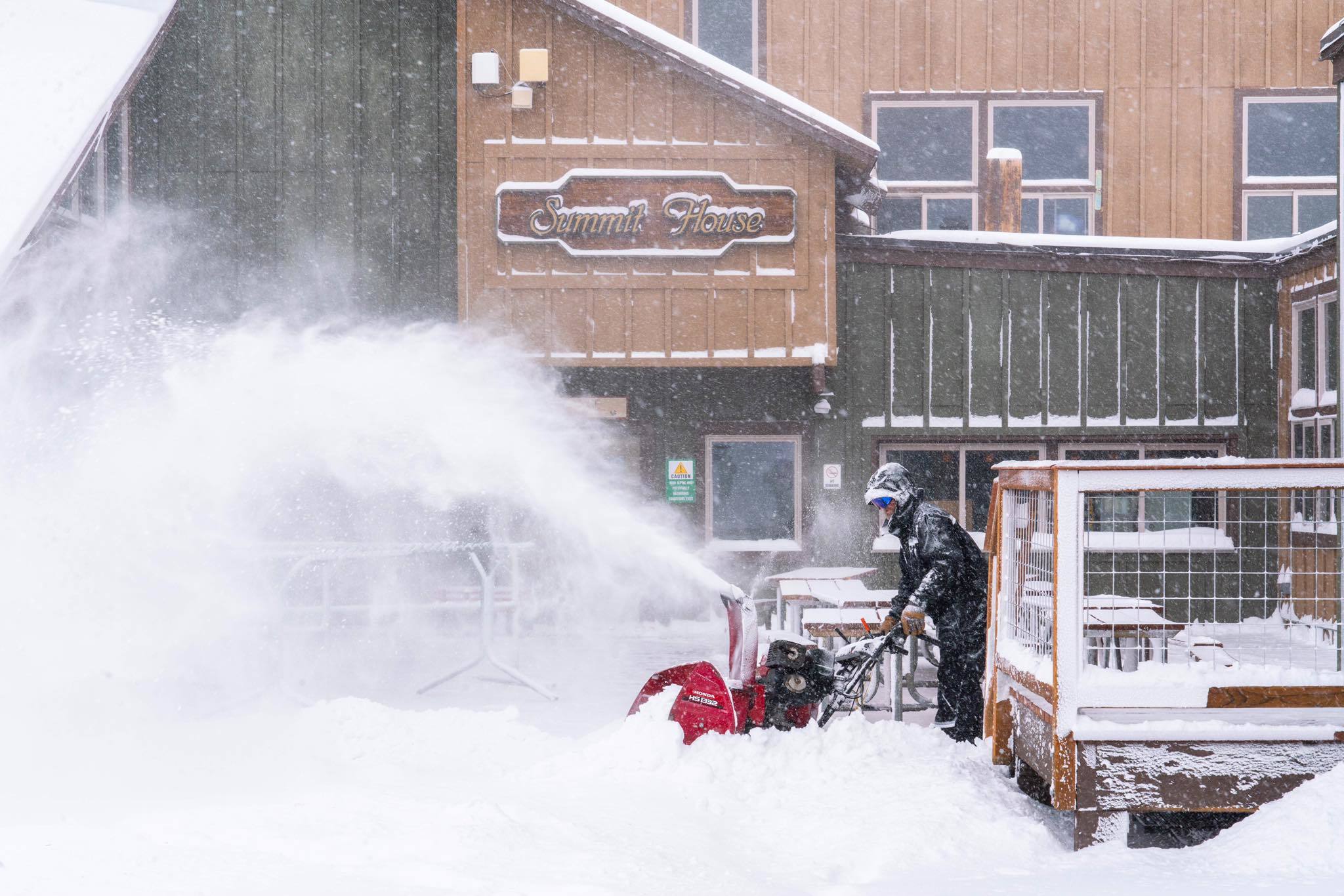 Colorado inicia una carrera para abrir antes la temporada de esqui