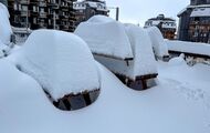 Grandes nevadas en los Alpes dejan las estaciones de esquí con espesores inusuales