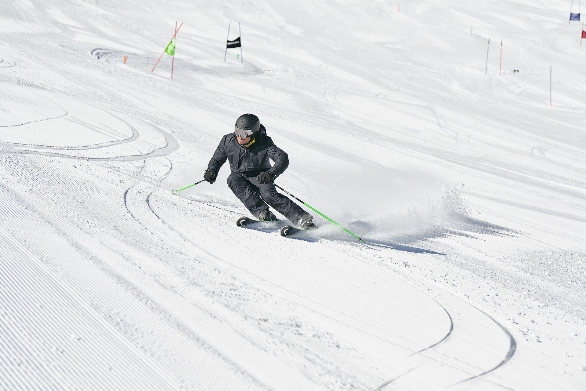 HEAD Ski vuelve a innovar con un pionero sistema de amortiguación electrónico