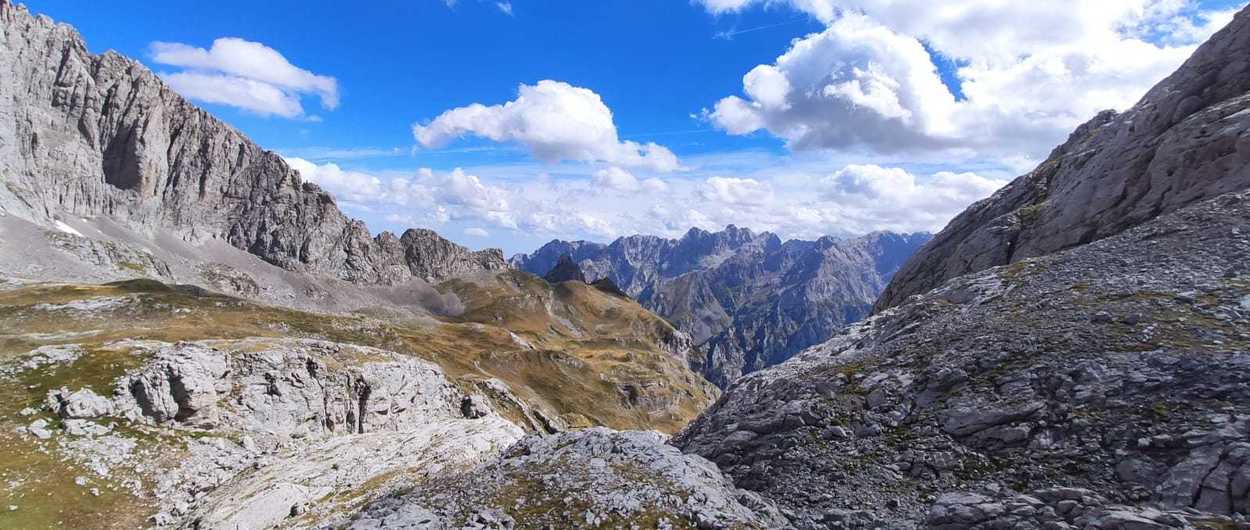 Conociendo rutas de esquí de travesía en Picos de Europa