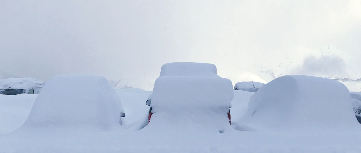 Las nevadas obligan a cerrar estaciones en los Alpes