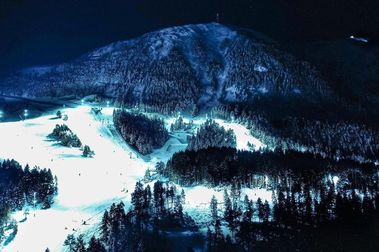 Masella abre el esquí nocturno un día antes de recibir a los Reyes Magos