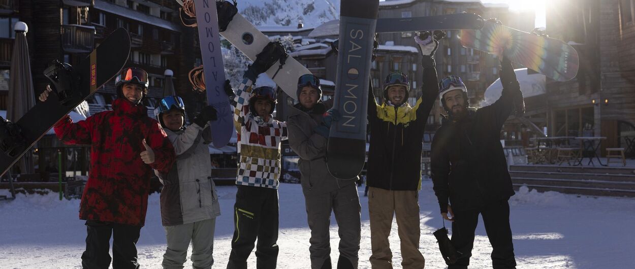 Protest FUN(D) ayuda al equipo de snowboard de Afganistán en Avoriaz