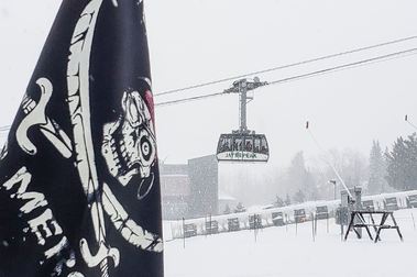 Pacific Group Resorts inicia la compra de la estación de esquí de Jay Peak