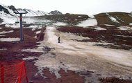 2-Sep-2013: ¡Nevasport esquía en un Penitentes cerrado!