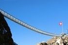 Glacier 3000 abre un puente no apto para acrofóbicos