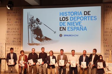 En la presentación del libro Historia de los Deportes de Nieve en España