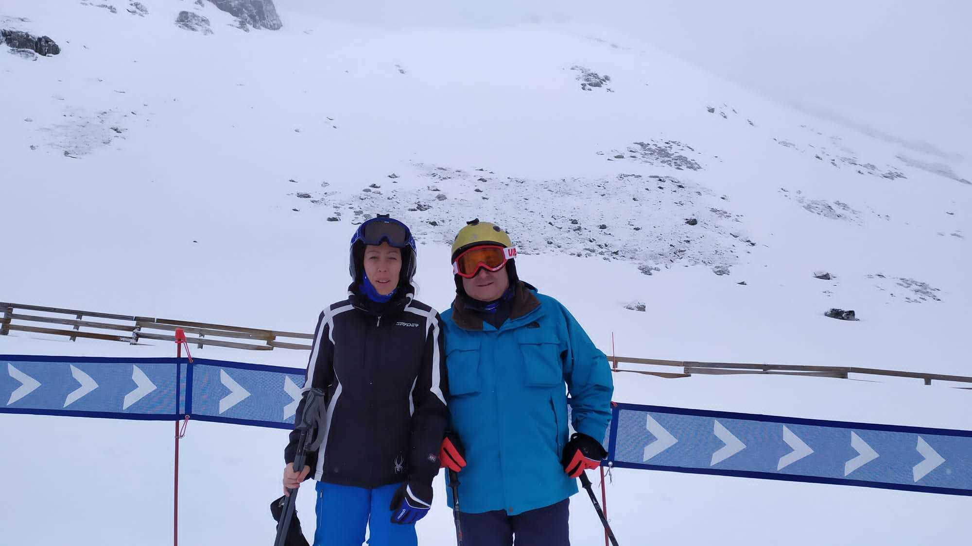  Primera esquiada de la temporada en San Isidrol