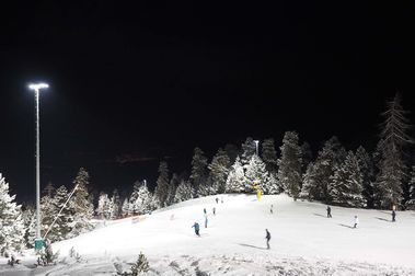 El esquí nocturno de Masella abre su temporada el lunes y al 100%