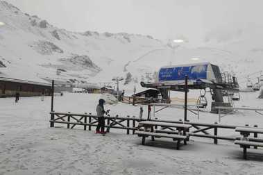 Nicanor Sen y Susana Folla destacan la buena temporada de esquí en León