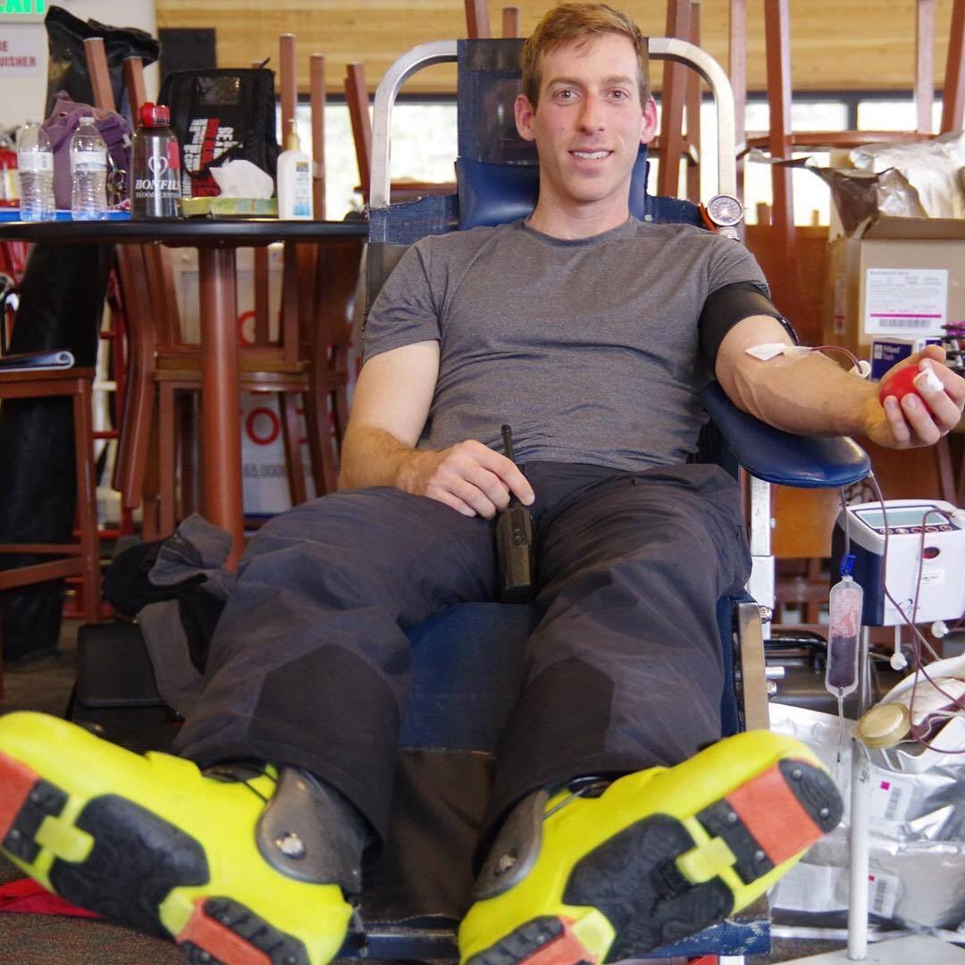 Donación de sangre en Loveland Ski