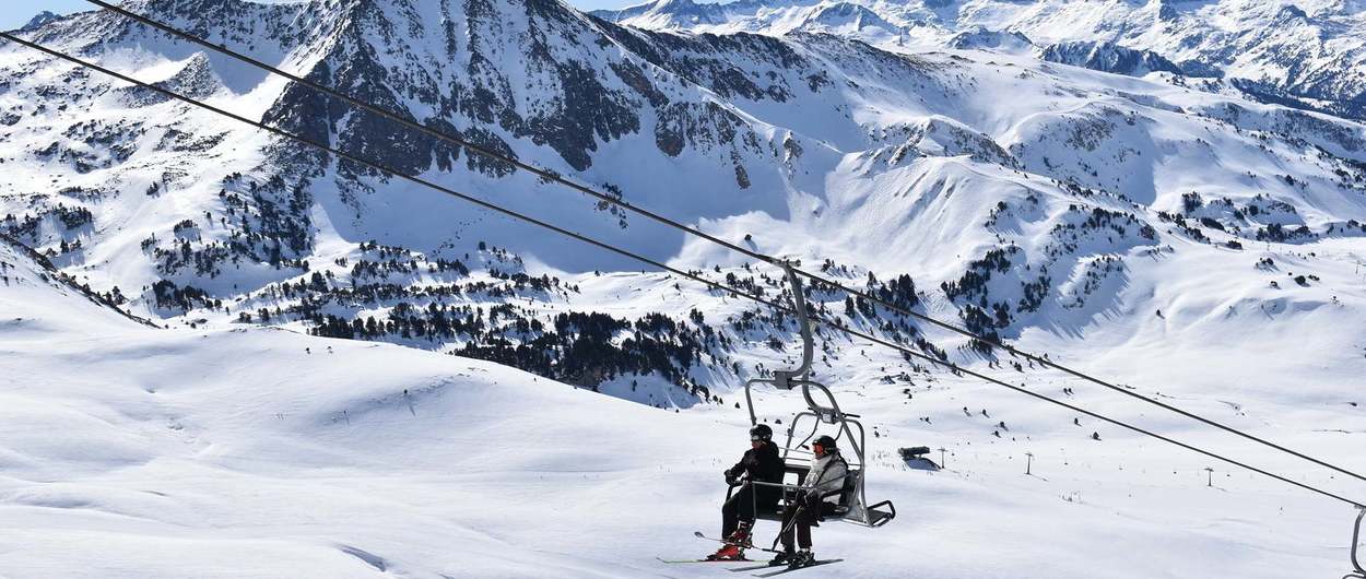 Vía libre al nuevo telesilla Dossau de la estación de esquí de Baqueira Beret