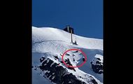 Cae al suelo una cabina en la estación de esquí de Cerro Bayo