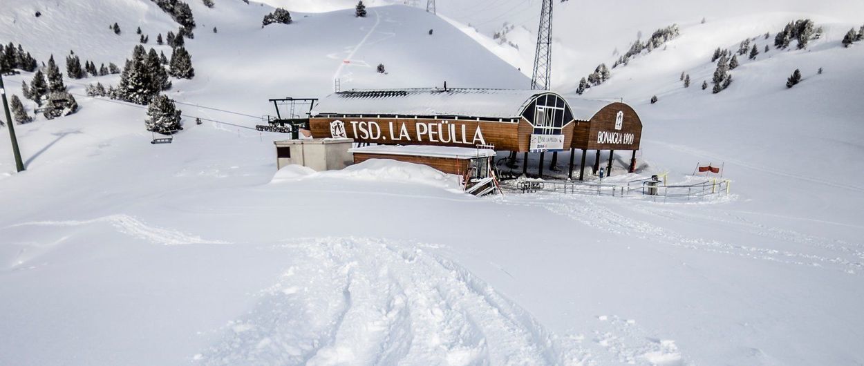 Baqueira acogerá a los esquiadores afectados por la avería en Espot