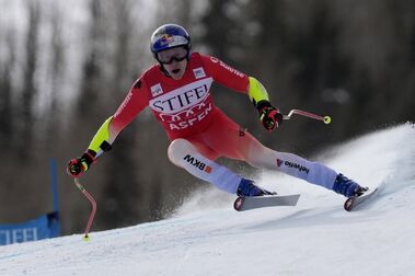 Marco Odermatt ya es campeón del Super-G de la Copa del Mundo de esquí