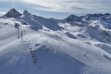 Baqueira estrena pista en su fin de semana con más kilómetros esquiables previstos