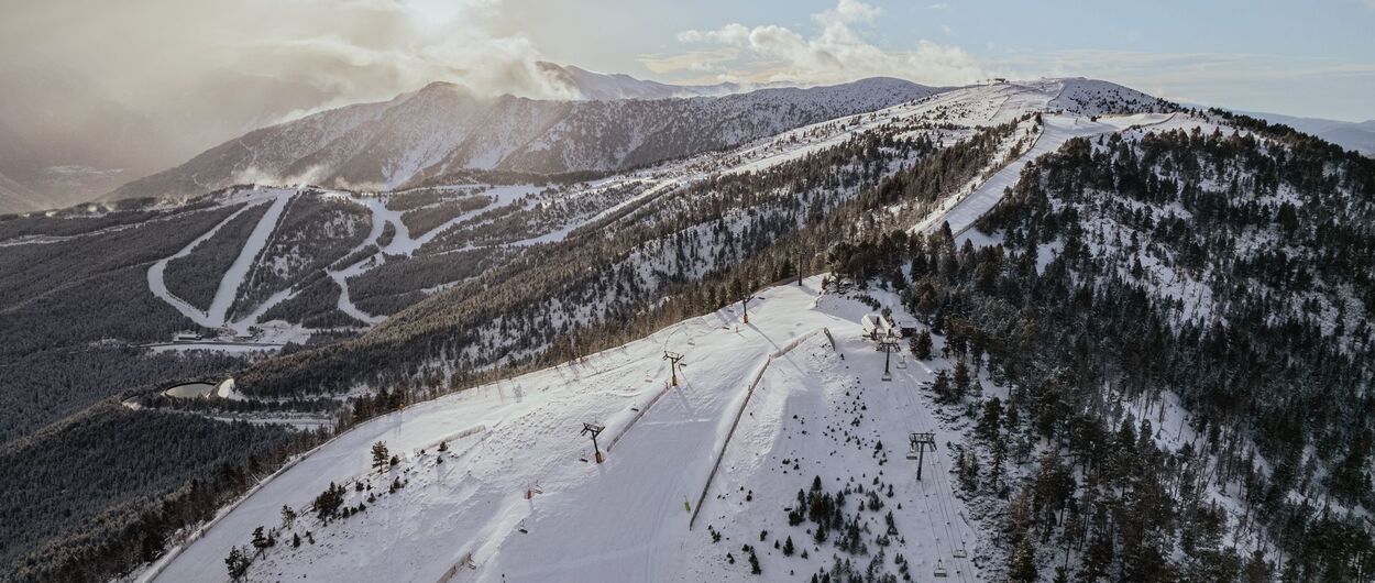 Grandvalira Resorts pone a la venta su forfait de temporada de esquí 2023-2024