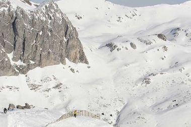 Asturias sube el precio de sus forfaits de esquí más de un 3%