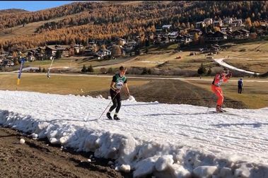 El grupo de esquí de fondo del CETDI-Aragón se entrena en Livigno