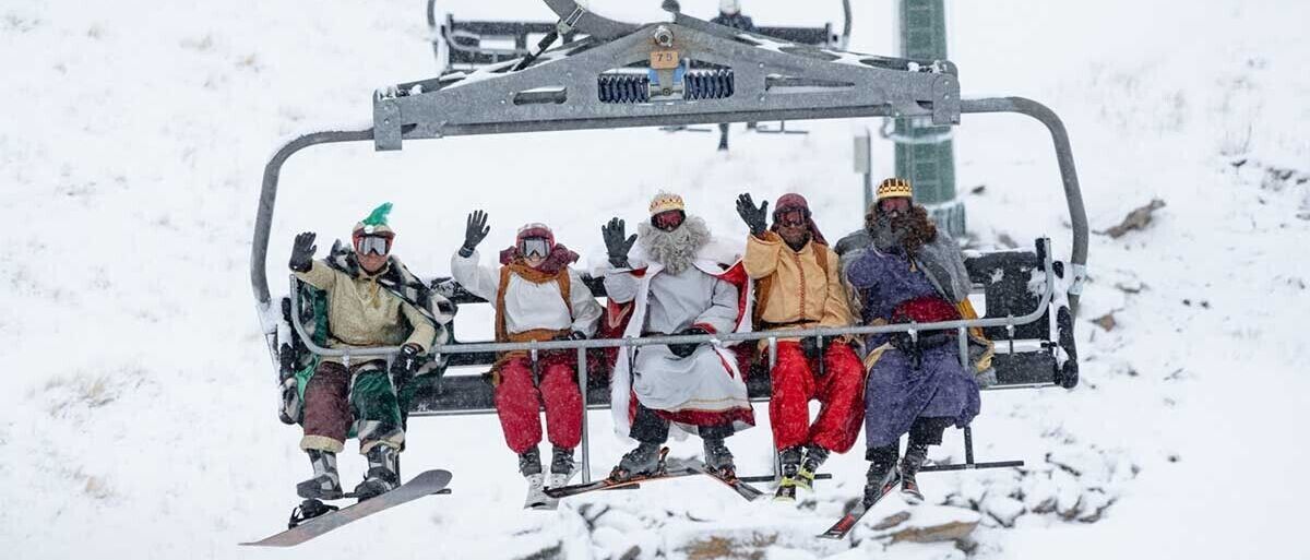 Los Reyes Magos regalan nieve a las estaciones de Aramon
