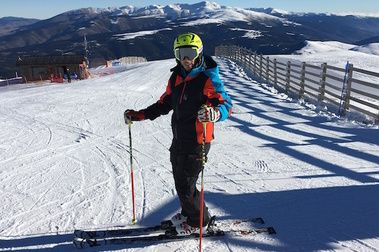 Escuelas de esquí, ventajas de contratar clases en una escuela pequeña