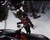 La caída de un arbol atrapa a 200 esquiadores en un telecabina italiano