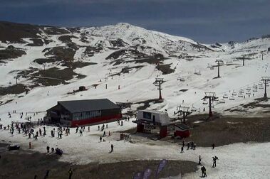 Sierra Nevada estira hasta el día 16 de abril con dos pistas de esquí