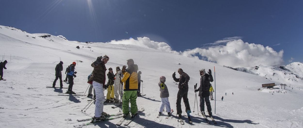 3.500 esquiadores cierran la temporada en Sierra Nevada