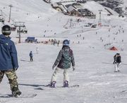 Centros de ski podrán recibir esquiadores con pase de movilidad los fines de semana 