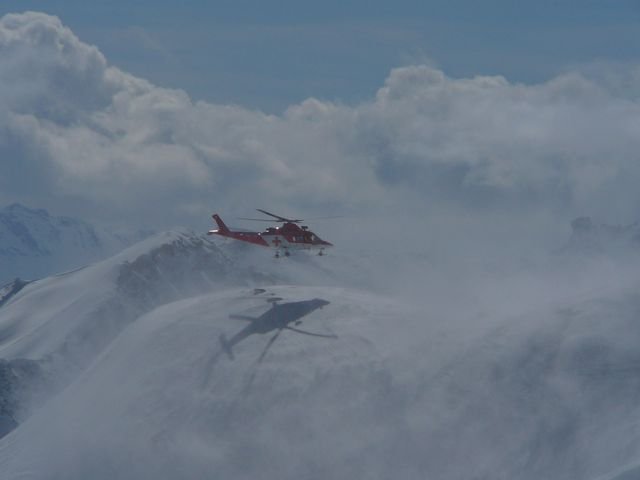 Rescate en los Alpes de Suiza