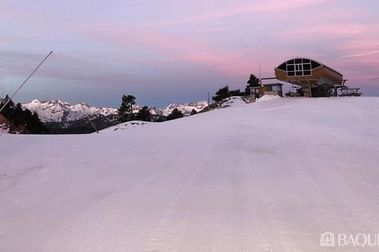 Las estaciones de esquí abren más kilómetros de pistas de lo previsto