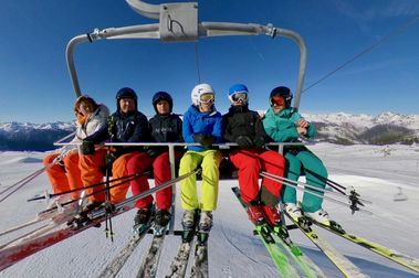 ¿Cual es el número de personas ideal para esquiar?