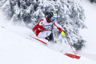 Victoria de Manuel Feller en el slalom de Adelboden