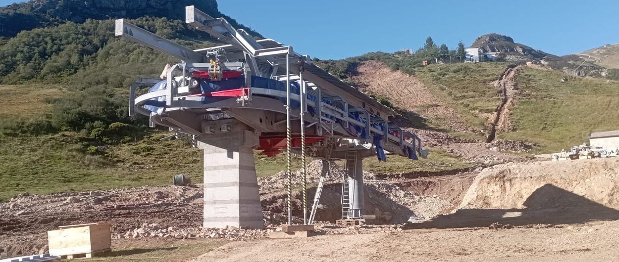 El nuevo telecabina de Pajares estará listo para la nueva temporada de esquí