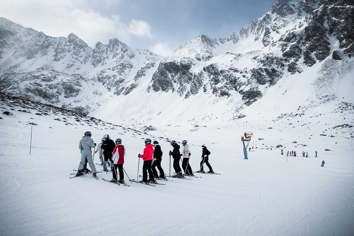 Grupo de esquiadores en Arcalís durante las pasadas fiestas navideñas (Foto: Ordino Arcalís)