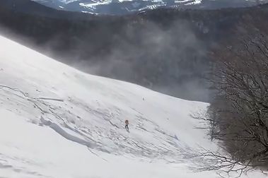 Esquiador sorprendido por una avalancha en pleno pirineo navarro