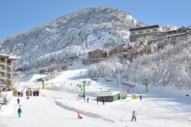 La estación de esquí con más nieve de Andorra es.... ¡Ski Canaro!