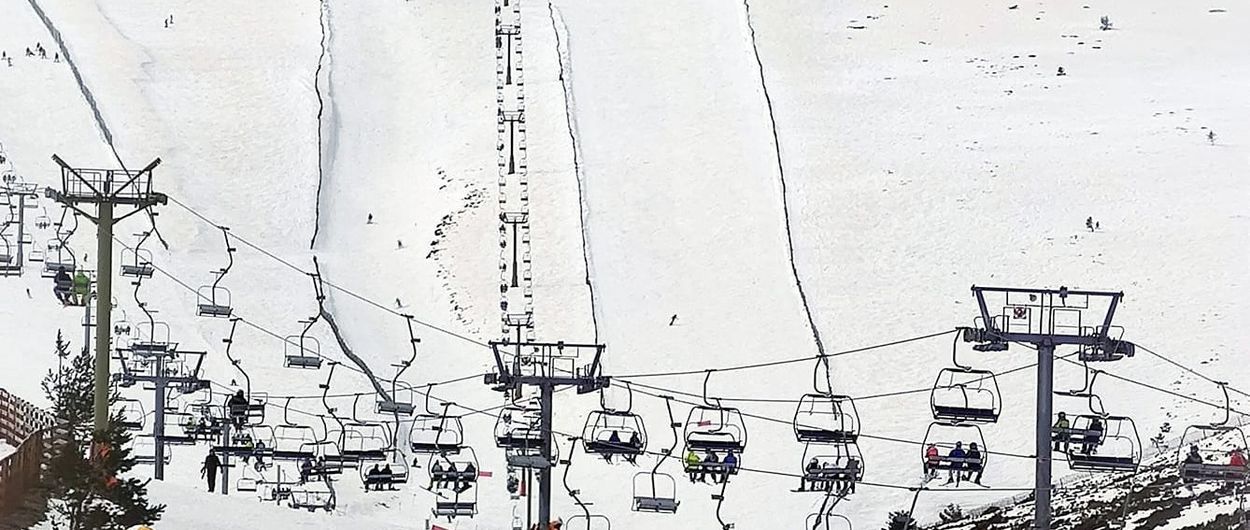 Navacerrada y Valdesquí se mantienen abiertas para esquiar en Semana Santa