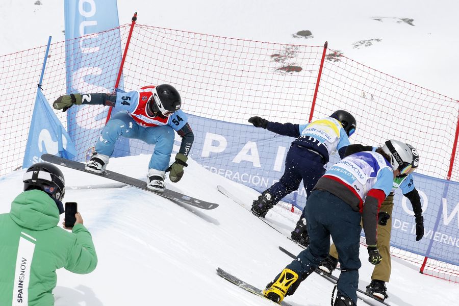 Fotos del Campeonato de España de snowboardCross 2022 en Baqueira Beret