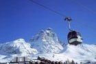 Cervinia abre con 7.000 esquiadores y 45 kiómetros de pistas