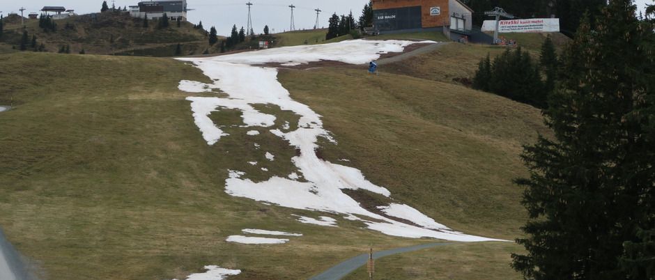 Kitzbühel cierra la pista de esquí de la Hahnenkamm  por falta de nieve