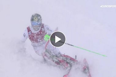 Hirscher se impone en Val d'Isère y ya está a 11 puntos del liderato