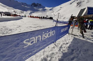 León cierra su temporada de esquí con una pérdida del 40% de esquiadores
